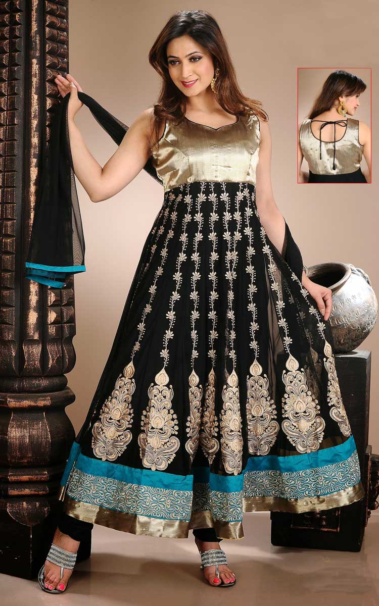 Designer Salwar Kameez from PEHNAVA.COM | Advertorial